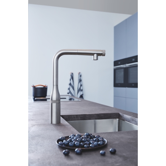 Змішувач для кухні з висувним виливом Grohe Essence SmartControl (31615DC0), изображение 3